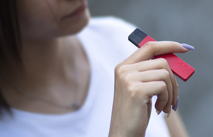 как зарядить одноразовую электронную сигарету | apptoday.ru