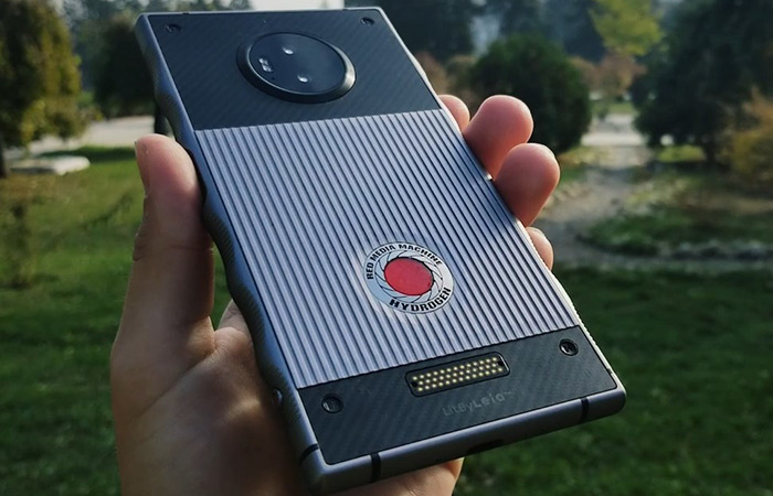 red hydrogen one | apptoday.ru