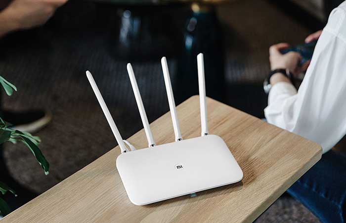 какой выбрать wifi роутер для дома Xiaomi Mi Wi-Fi 4 | apptoday.ru