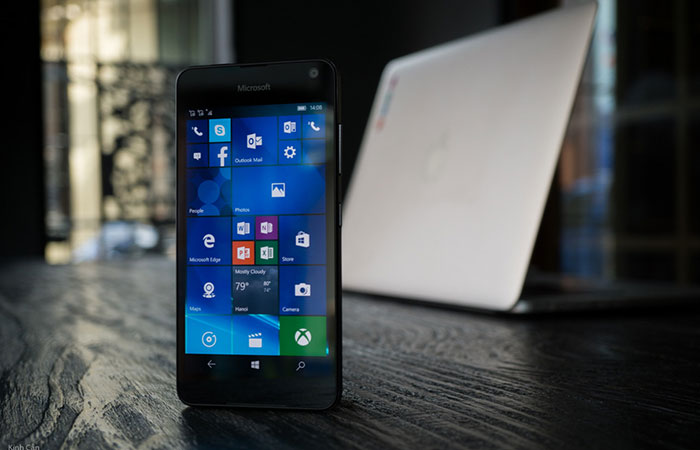 microsoft lumia 650 черный дизайн