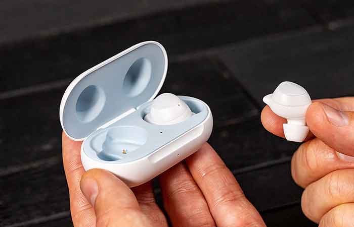 Samsung Galaxy Buds футляр | apptoday.ru