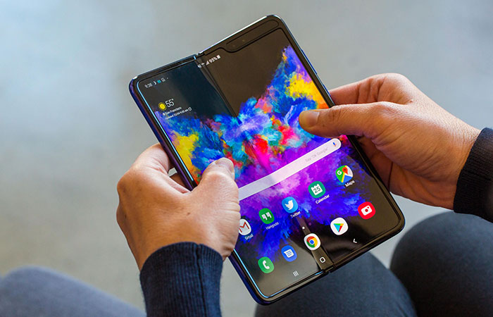 топ смартфонов 2020 Samsung Galaxy Fold 2 | apptoday.ru